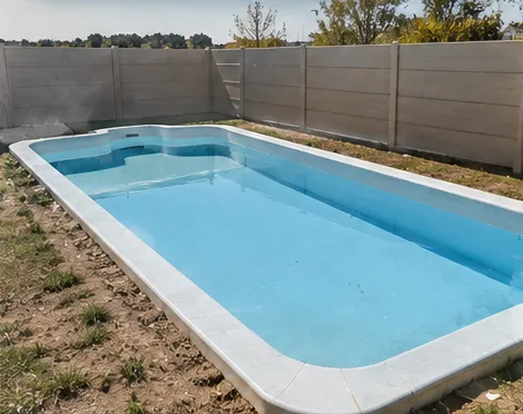 Pileta prefabricada instalada en un terreno